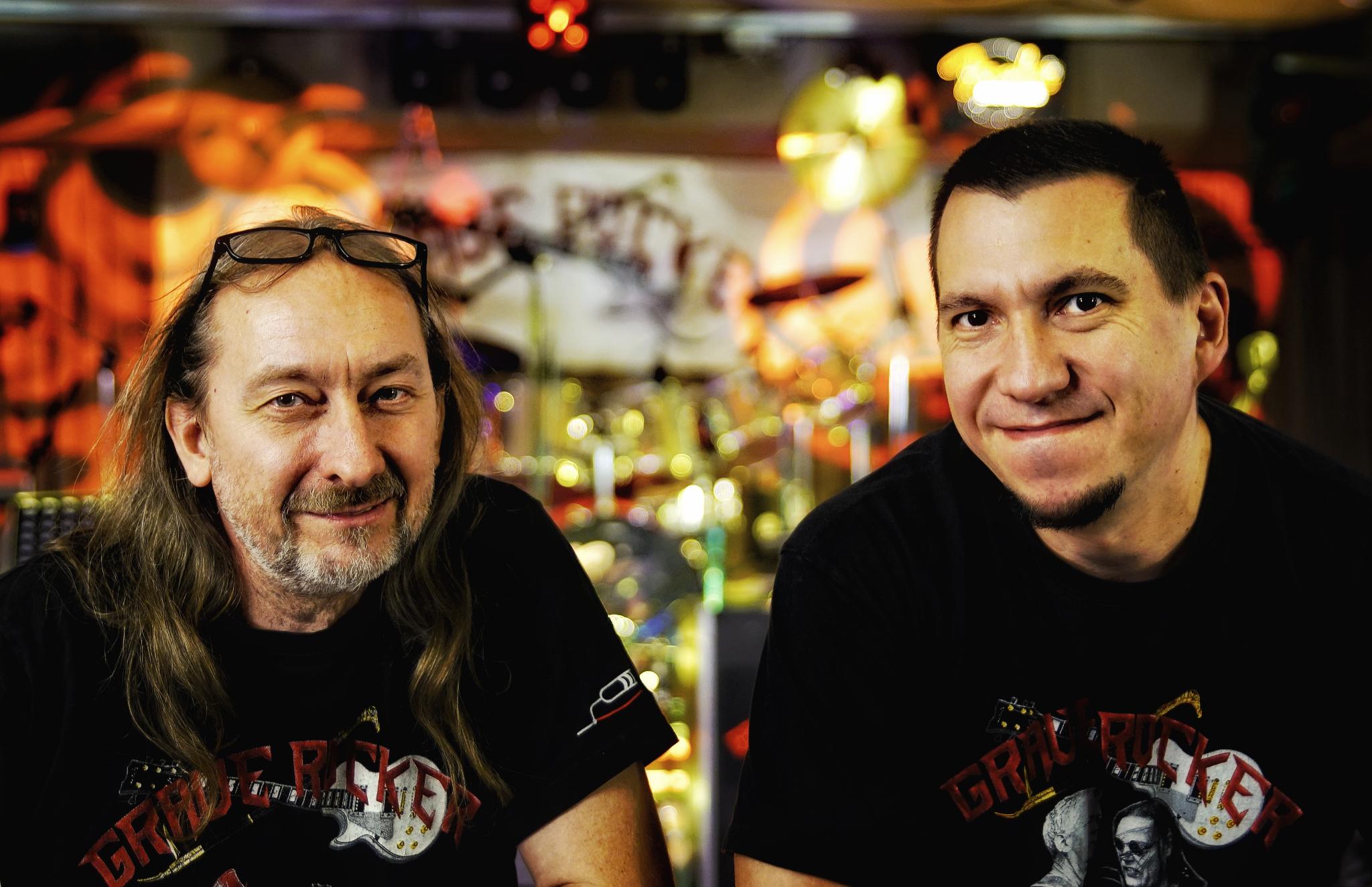 Unser Tontechniker Kanne und unser Lichttechniker Lars