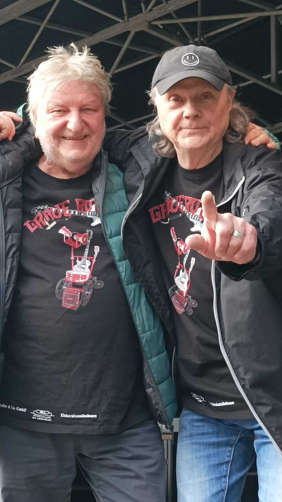 2 unserer 3 Gitarreros: Axel und Nick