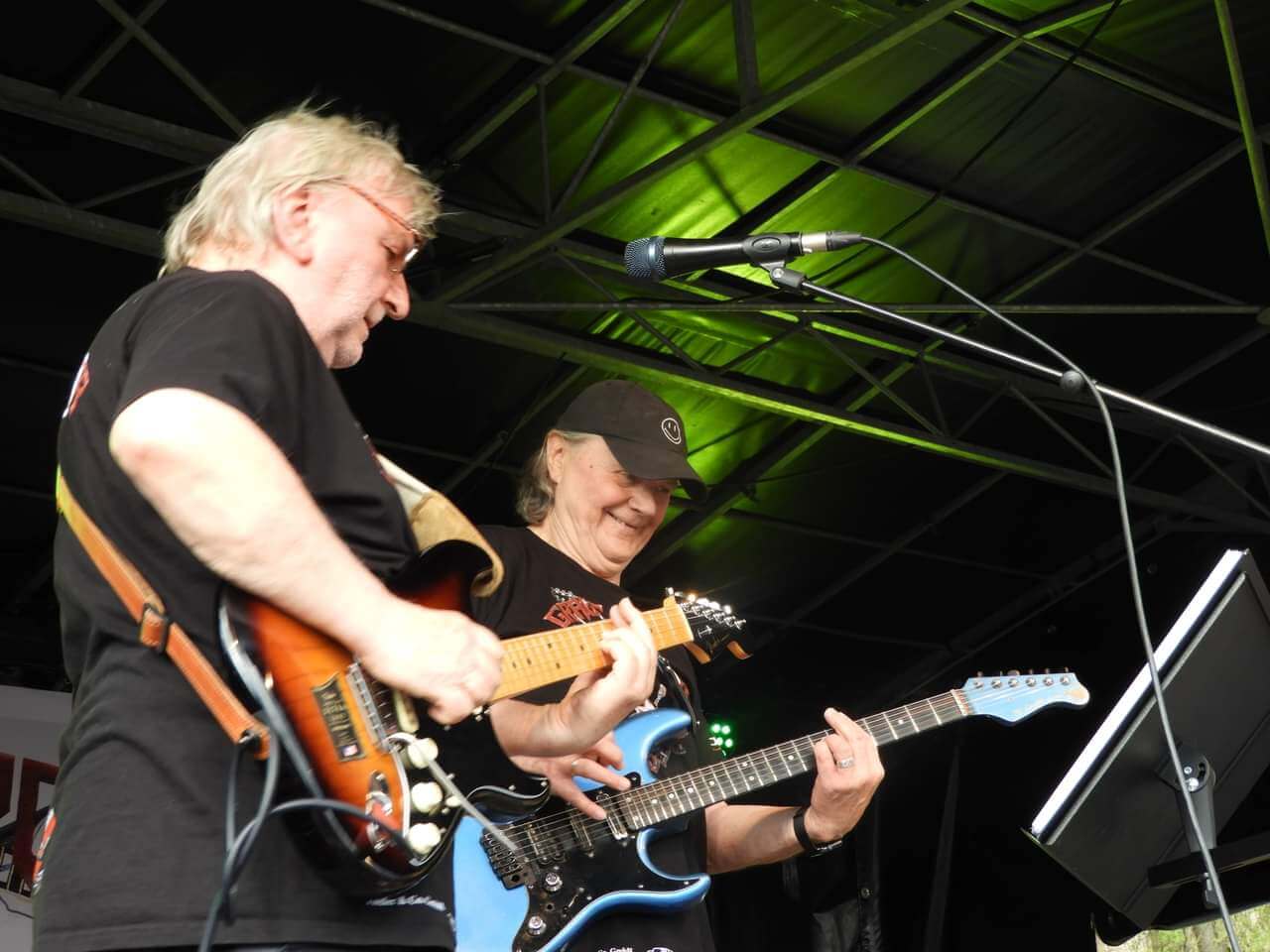 Nick und Axel live auf der Bühne beim Winzerfest in Köpenick